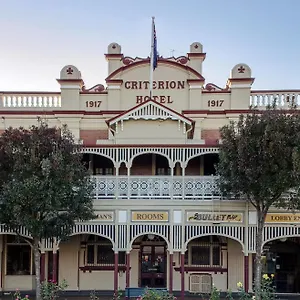 https://criterion-hotel-warwick.queenslandhotels.net