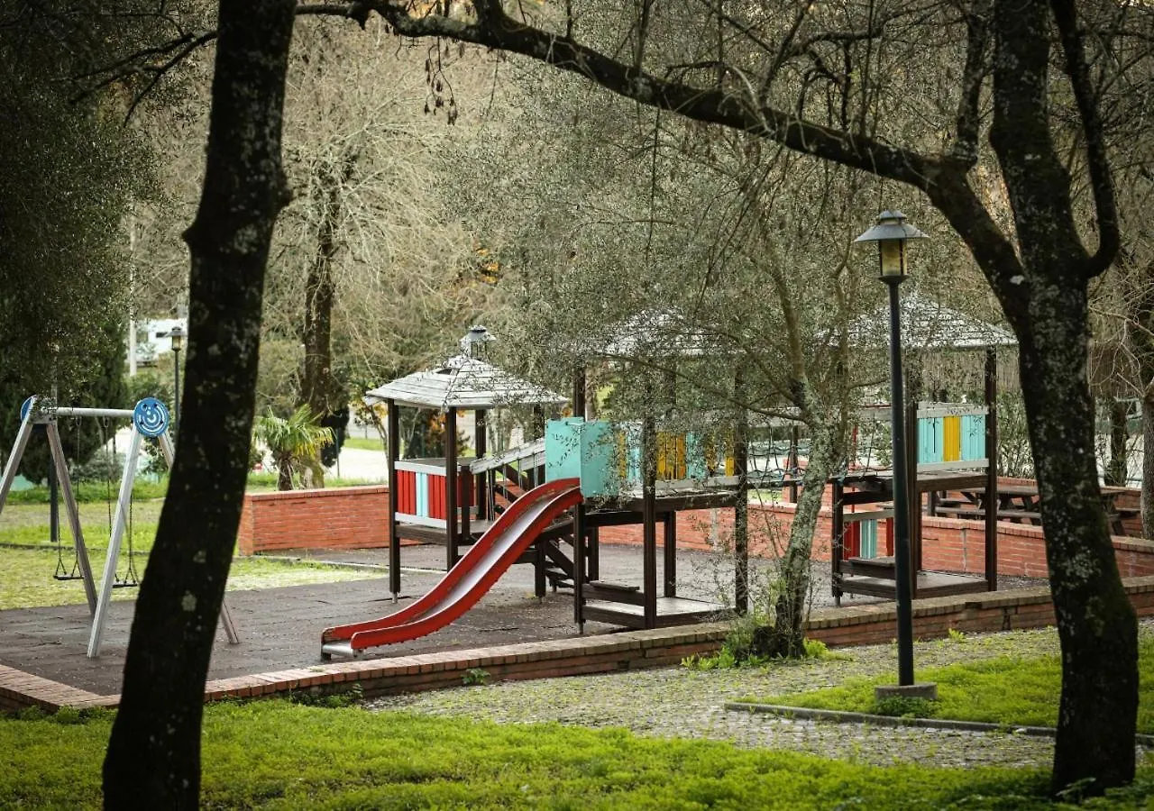 **** Camping Lisboa Bungalows Portugal